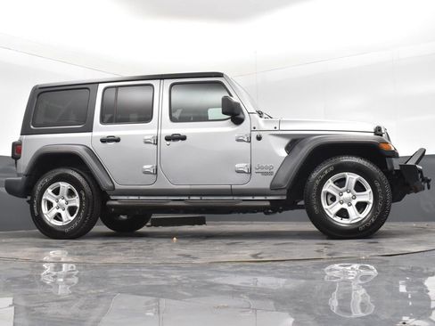 Used 2018 Jeep Wrangler Unlimited Sport S image 18