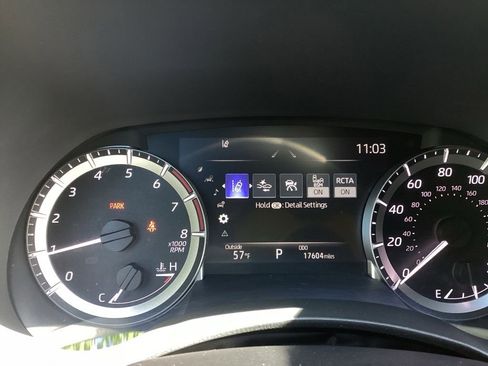 Used 2024 Toyota Highlander XSE AWD/4WD image 11