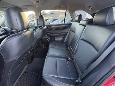 Used 2017 Subaru Outback 2.5i Limited image 11