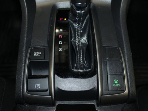 Used 2018 Honda Civic Sport image 27