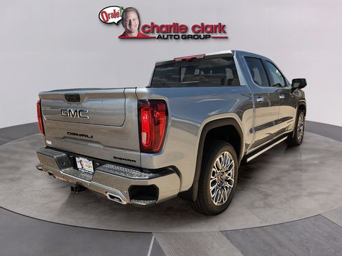 New 2026 GMC Sierra 1500 Denali Ultimate w/ LPO, Black Badging Package AWD/4WD image 5