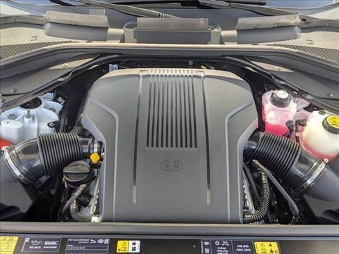 New 2026 Land Rover Range Rover SE image 18