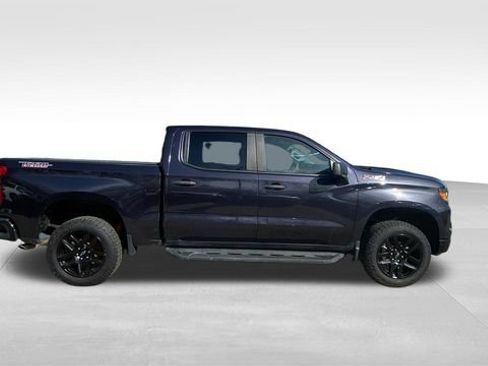 Used 2022 Chevrolet Silverado 1500 Custom Trail Boss w/ LPO, Dark Essentials Package AWD/4WD image 9