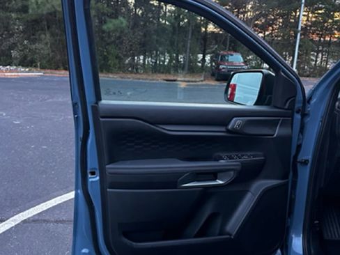 Used 2025 Ford Ranger XLT w/ Black Appearance Package image 23