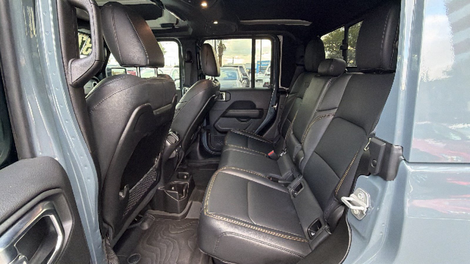 Used 2025 Jeep Gladiator Sport AWD/4WD image 25