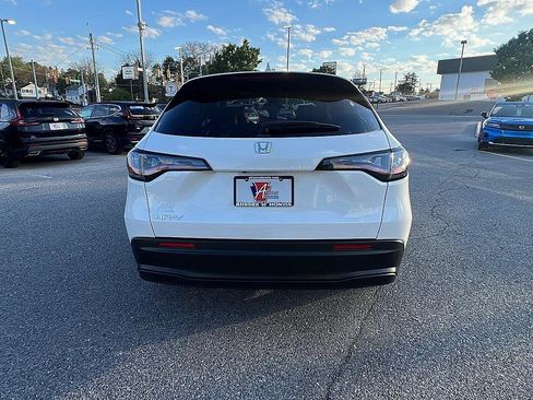 New 2027 Honda HR-V LX image 5