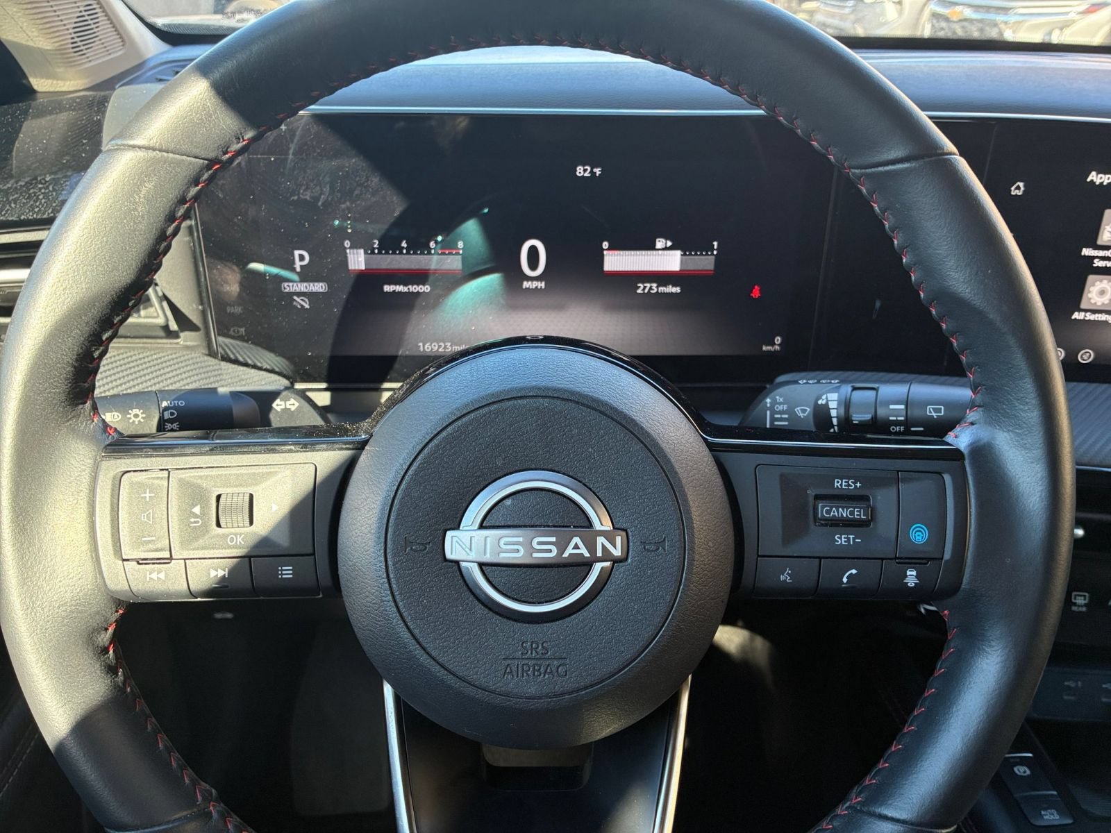 Used 2026 Nissan Kicks SR FWD image 28