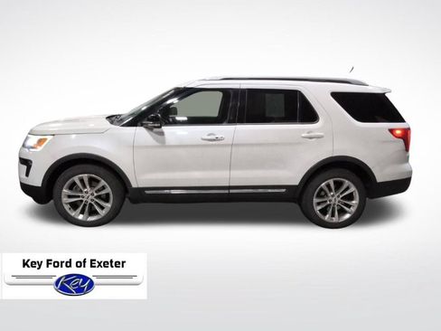 Used 2018 Ford Explorer XLT w/ Equipment Group 202A AWD/4WD image 8