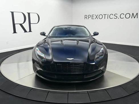 Used 2019 Aston Martin DB11 AMR RWD image 2