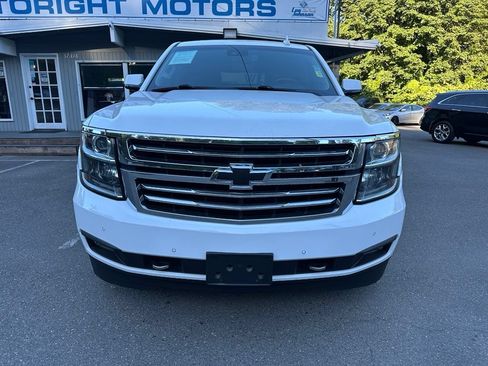 Used 2018 Chevrolet Tahoe LT w/ LT Signature Package AWD/4WD image 2