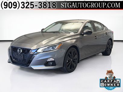 Used 2022 Nissan Altima 2.5 SR w/ Midnight Edition Package