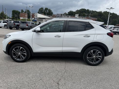 Used 2023 Buick Encore GX Select FWD image 4