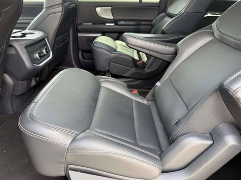 Certified 2025 Ford Expedition Max Platinum AWD/4WD image 20