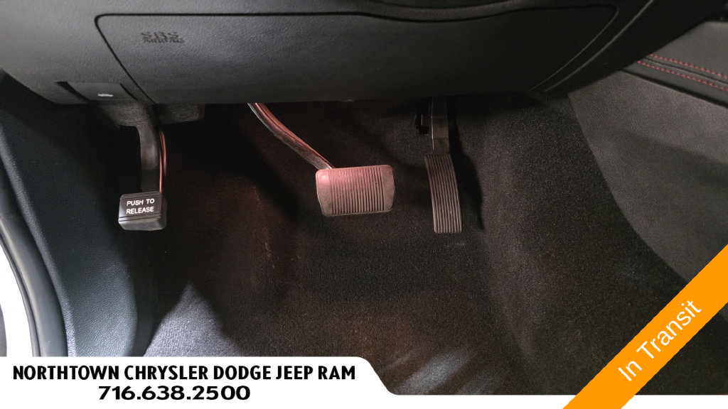 Used 2023 Dodge Durango R/T AWD/4WD image 30