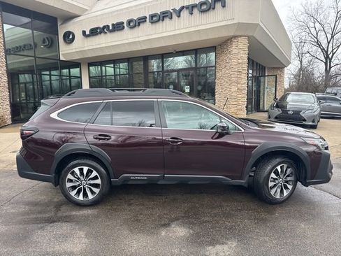 Used 2025 Subaru Outback Limited AWD/4WD image 2