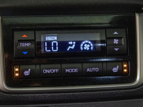 Used 2022 Subaru Ascent Touring AWD/4WD image 44