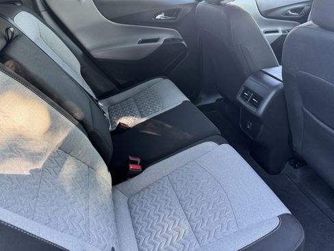 Used 2023 Chevrolet Equinox LT image 20