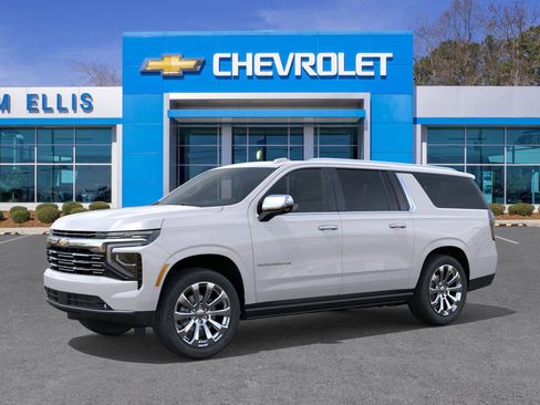 New 2025 Chevrolet Suburban Premier image 37