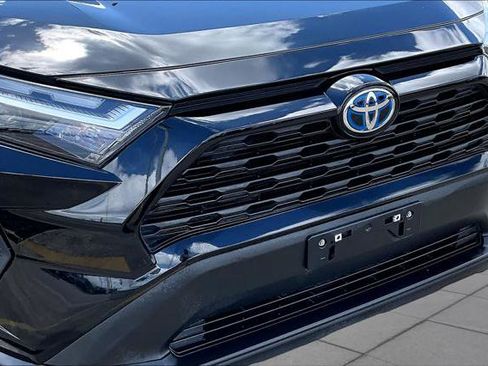Certified 2024 Toyota RAV4 LE AWD/4WD image 29