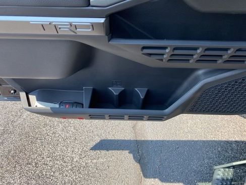 New 2025 Toyota Tacoma TRD Off-Road AWD/4WD image 25