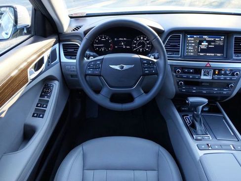 Used 2019 Genesis G80 3.8 AWD/4WD image 15