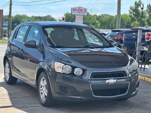 Used 2016 Chevrolet Sonic LT FWD image 1