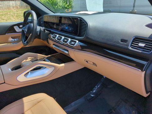 Certified 2026 Mercedes-Benz GLE 450e 4MATIC image 37