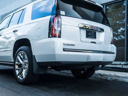 Used 2018 GMC Yukon Denali w/ Open Road Package image 11