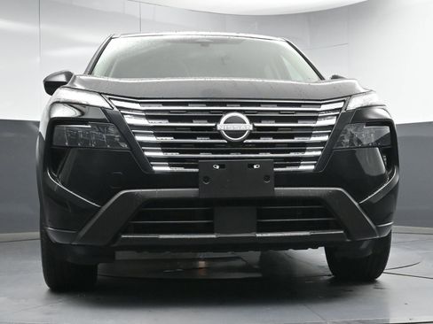 Certified 2024 Nissan Rogue SV image 24