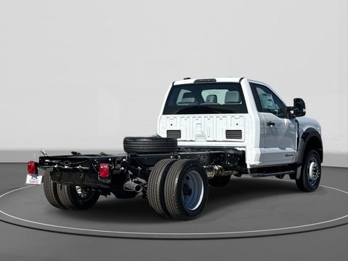 New 2026 Ford F550 2WD Regular Cab Super Duty image 5