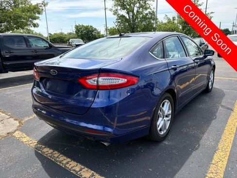 Used 2014 Ford Fusion SE FWD image 4