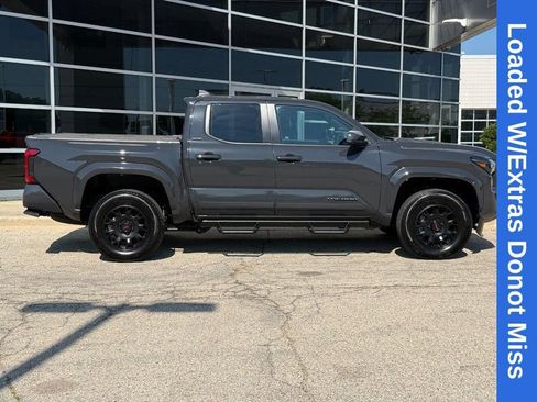 Used 2024 Toyota Tacoma SR5 AWD/4WD image 2