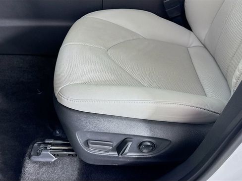 Used 2025 Toyota Grand Highlander AWD Hybrid image 26