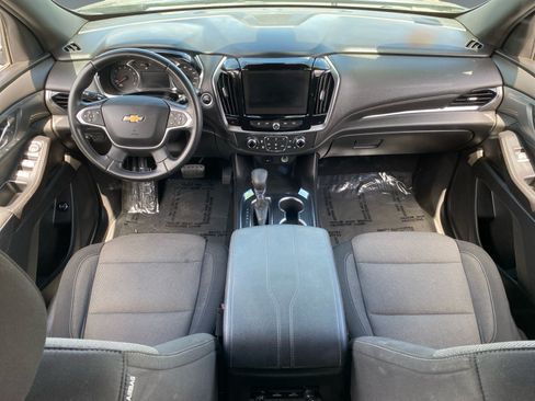 Used 2023 Chevrolet Traverse LT AWD/4WD image 10