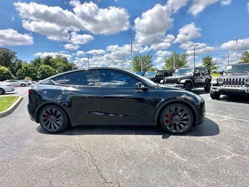 Used 2023 Tesla Model Y Performance AWD/4WD image 12