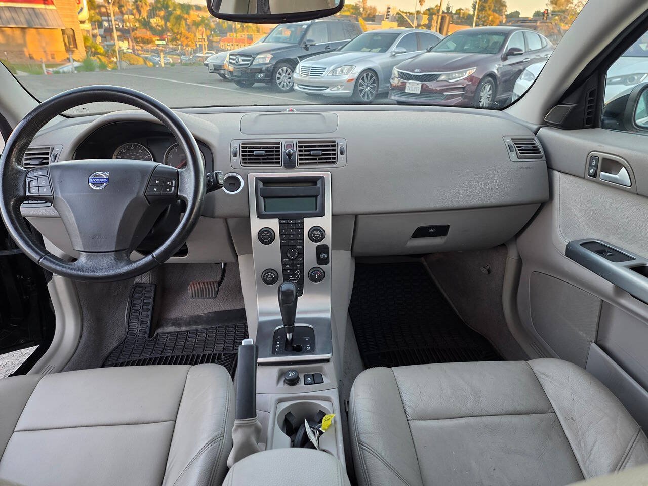 Used 2005 Volvo V50 T5 FWD image 32