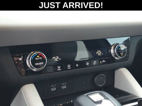 Used 2025 Mitsubishi Outlander SE FWD image 20