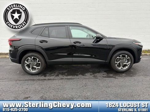 New 2026 Chevrolet Trax LT FWD image 6