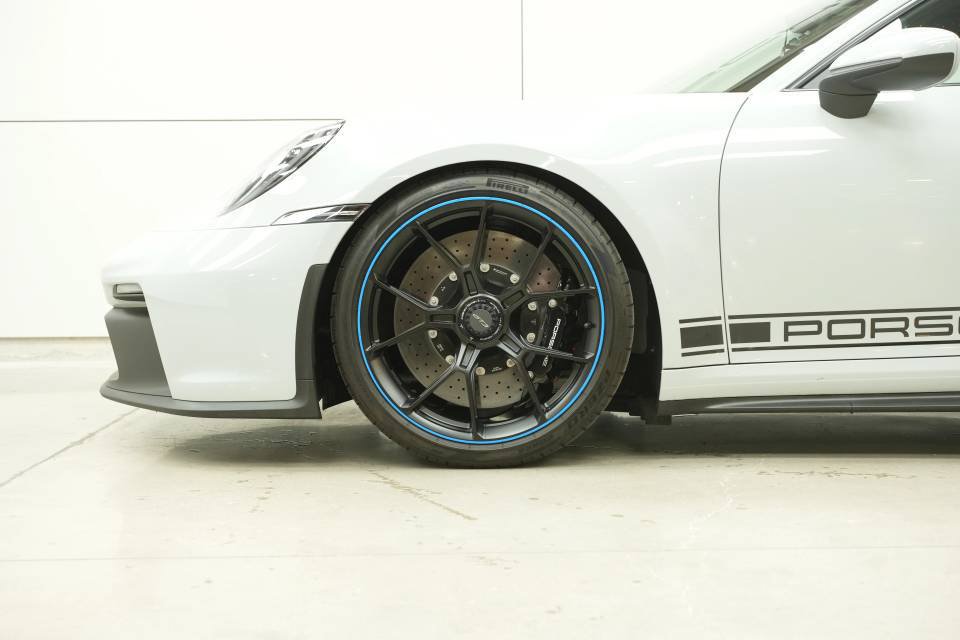 Certified 2022 Porsche 911 GT3 RWD image 47