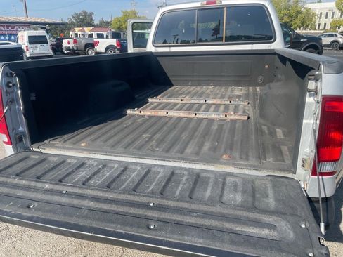 Used 2004 Ford F350 XLT image 10