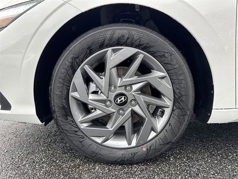 New 2026 Hyundai Elantra Blue image 11