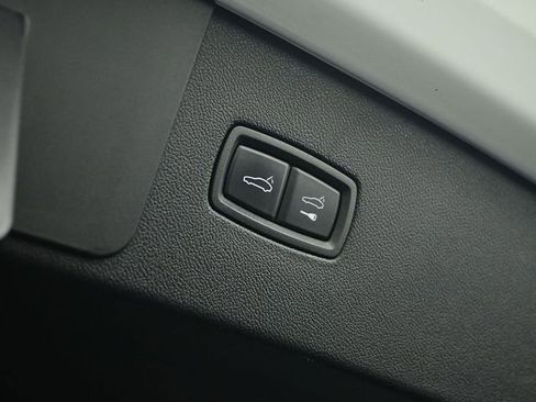 Used 2021 Porsche Cayenne GTS image 74