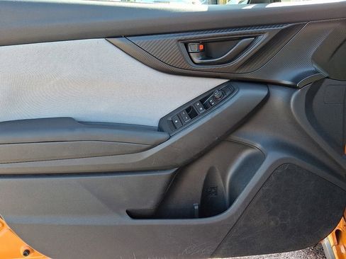 Used 2018 Subaru Crosstrek 2.0i Premium AWD/4WD image 12