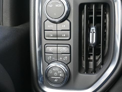 Used 2022 GMC Sierra 3500 AT4 w/ AT4 Premium Plus Package image 37