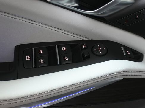 Certified 2024 BMW X5 xDrive50e w/ Premium Package image 31