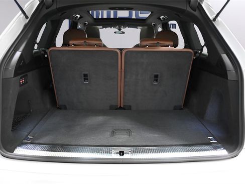 Used 2017 Audi Q7 3.0T Prestige w/ Prestige Package image 17