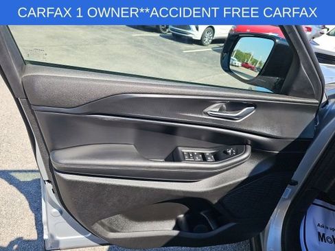 Used 2024 Jeep Grand Cherokee L Laredo image 28