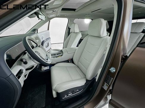 Used 2026 Hyundai Palisade Calligraphy FWD image 32
