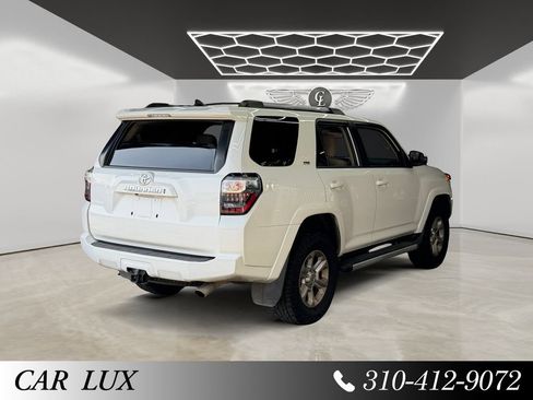 Used 2022 Toyota 4Runner SR5 Premium w/ Moonroof Package AWD/4WD image 5
