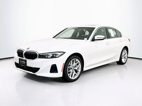 Used 2025 BMW 330i xDrive Sedan image 3